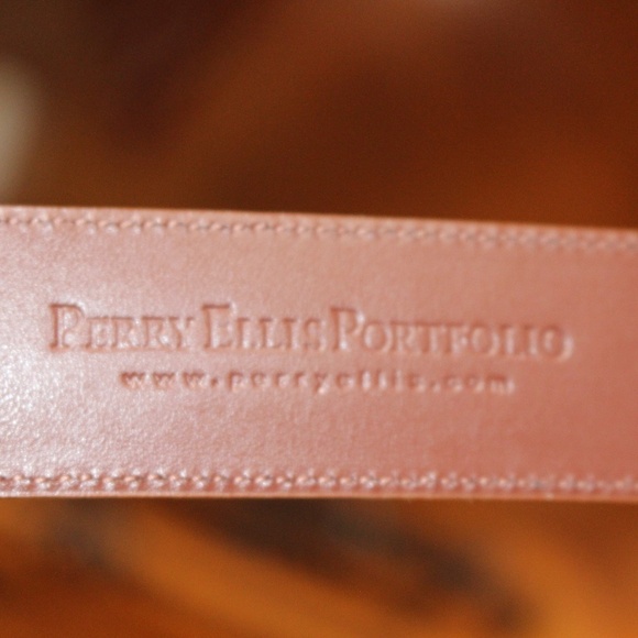 Perry Ellis Portfolio, silver buckle  light brown Cowhide belt size 36 - Picture 7 of 7